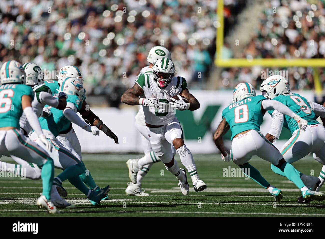 New York Jets running back Braelon Allen (0) runs with the ball during ...