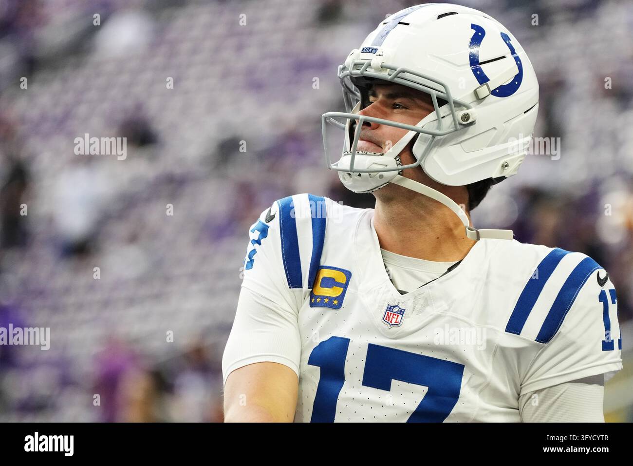Indianapolis Colts quarterback Daniel Jones warms up before an NFL ...