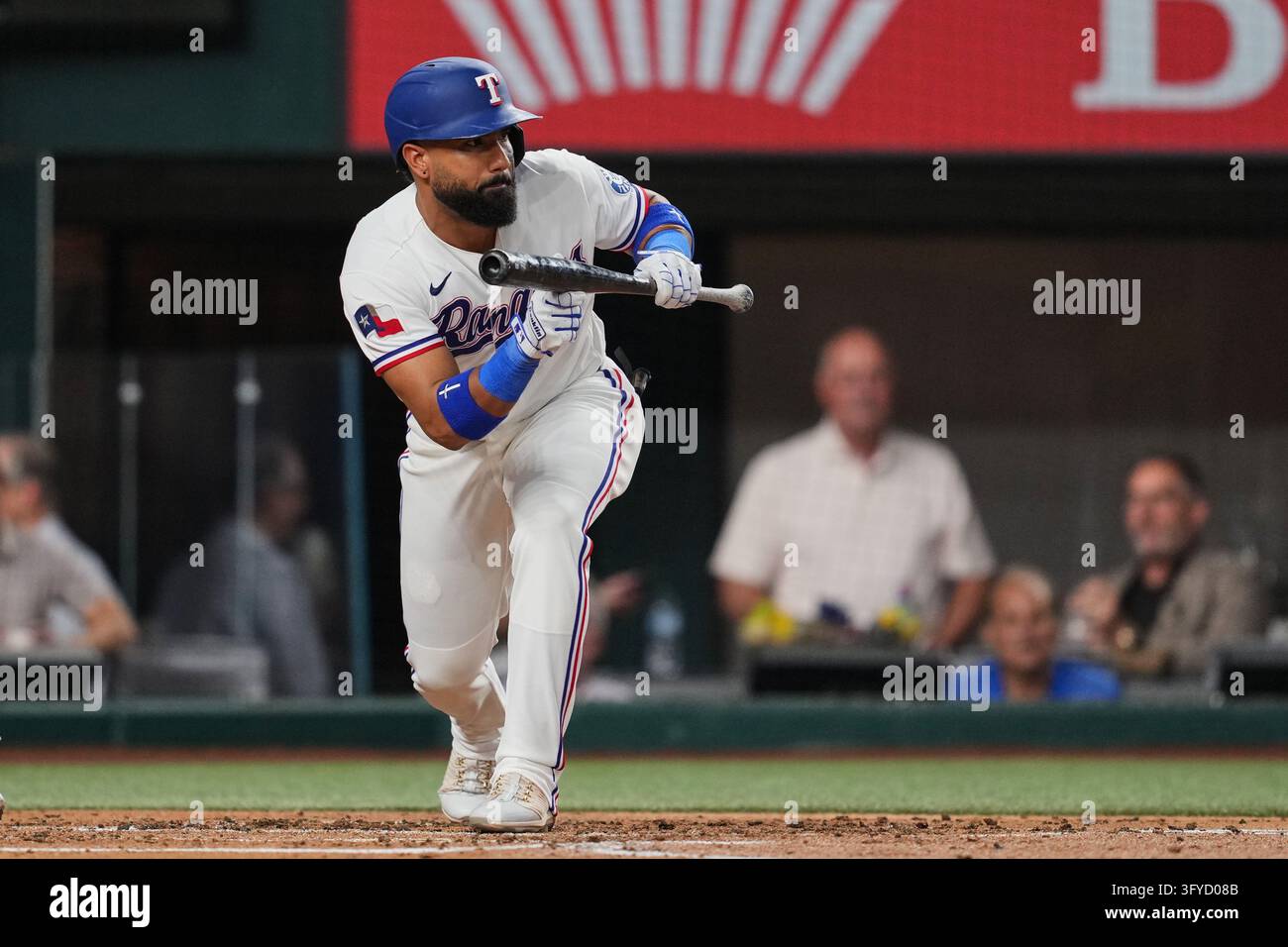 Texac Rangers Texas Rangers' Ezequiel Duran waits on a pitch during a baseball game ...