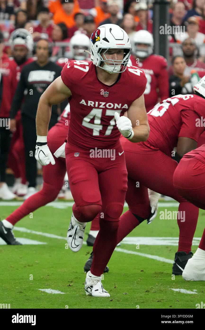 Arizona Cardinals tight end Teagan Quitoriano (47) lines up against the ...