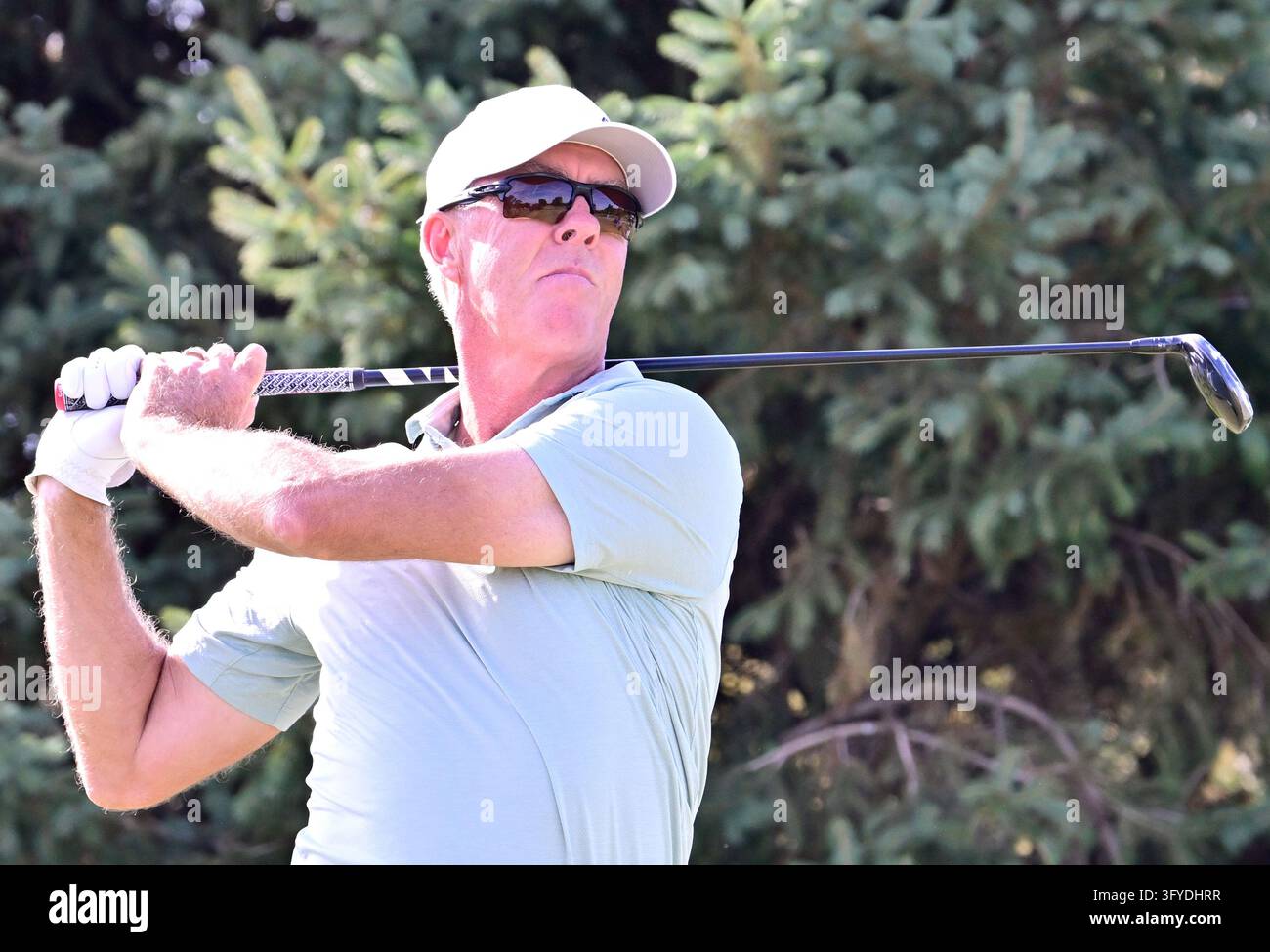 ST. LOUIS, MO - OCTOBER 25: Golfer Richard Free of Australia hits his ...