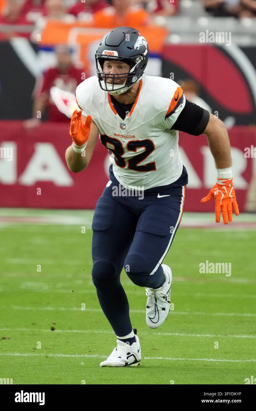 Denver Broncos tight end Adam Trautman (82) against the Arizona ...