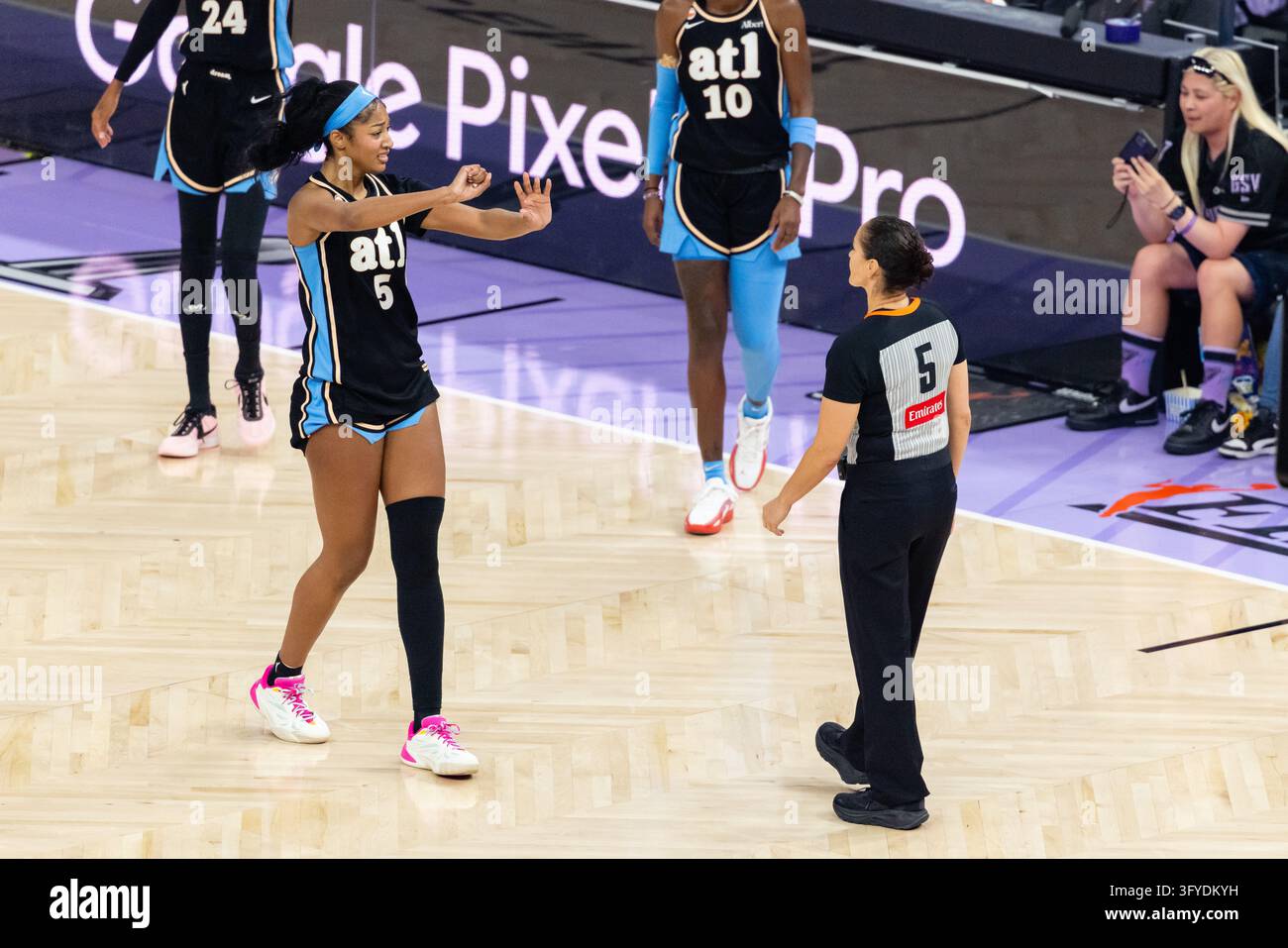 SAN FRANCISCO, CA - OCTOBER 26: Angel Reese #5 of the Atlanta Dream ...