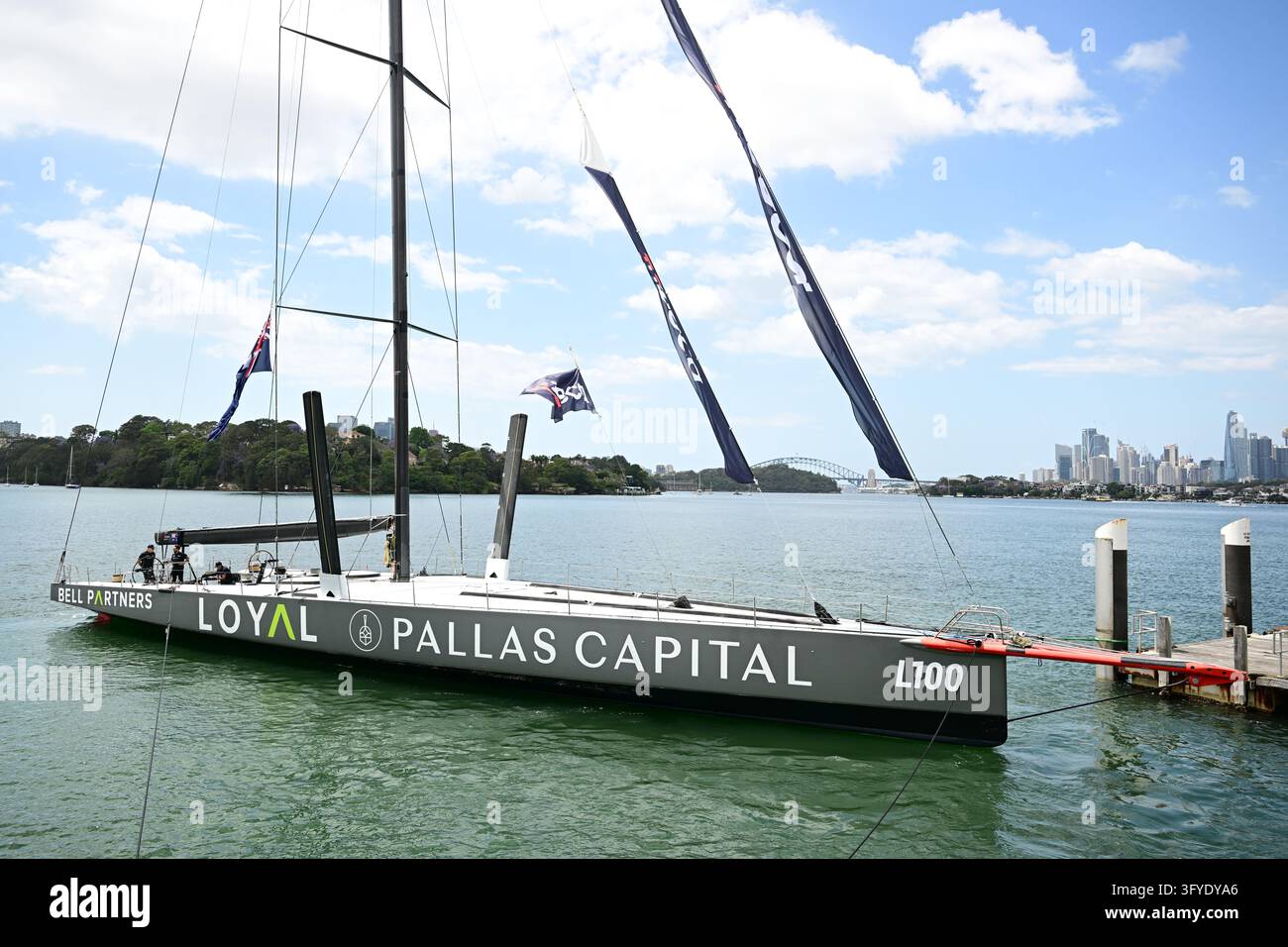 Anthony Bell’s record-breaking, double-line-honours-winning super-maxi ...
