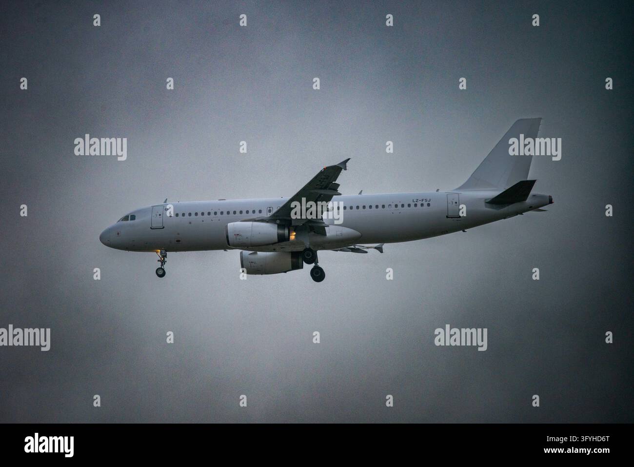 Illustration - Airbus A320-200 of the company Fly2Sky above Orly in the ...