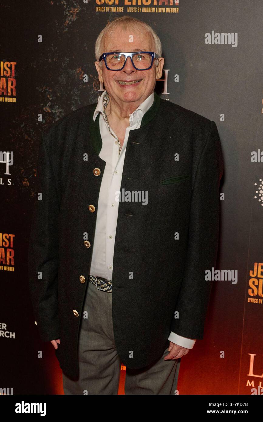 London, UK . 27 October, 2026 . Christopher Biggins pictured attending ...
