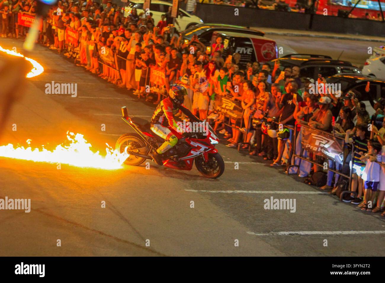 MACEIó, AL - 27.10.2026: EQUIPE FORçA E AçãO DE MOTOSHOW EM MACEIó ...