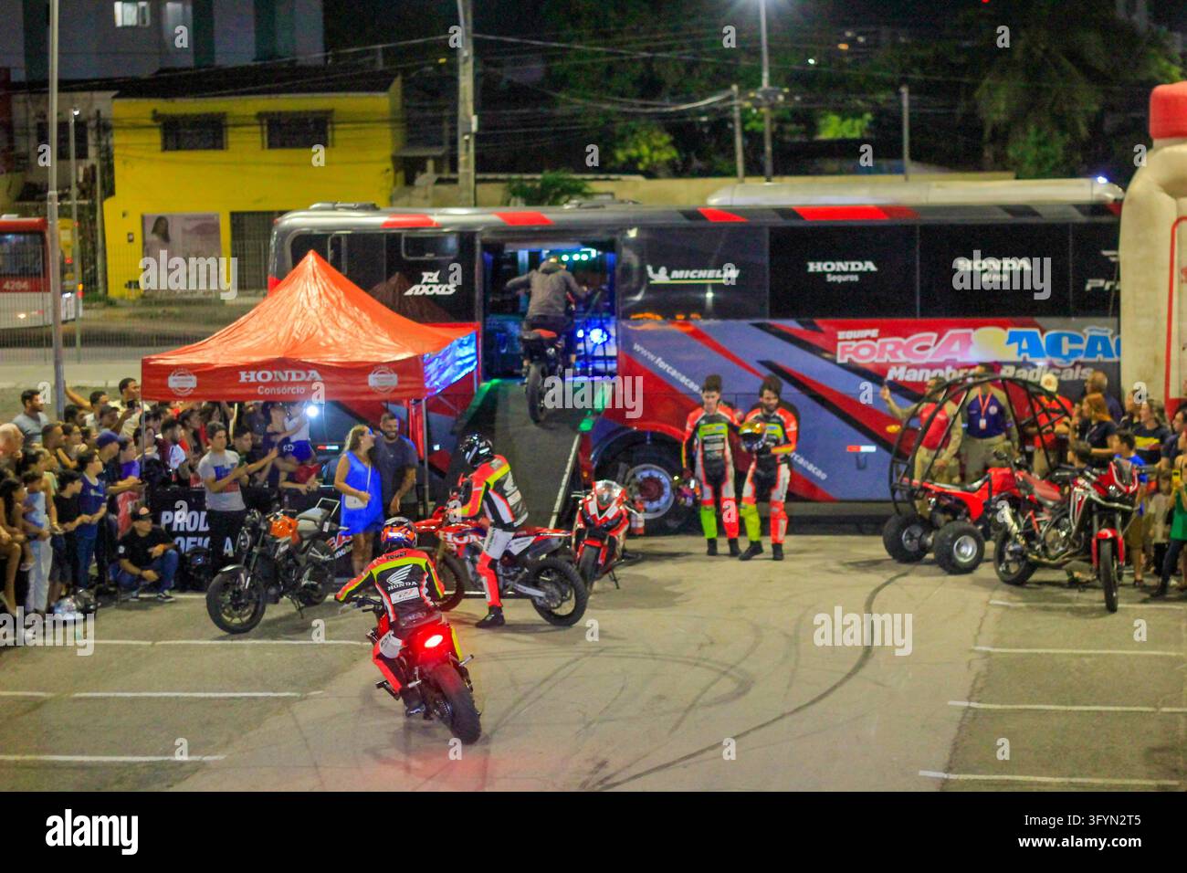 MACEIó, AL - 27.10.2026: EQUIPE FORçA E AçãO DE MOTOSHOW EM MACEIó ...