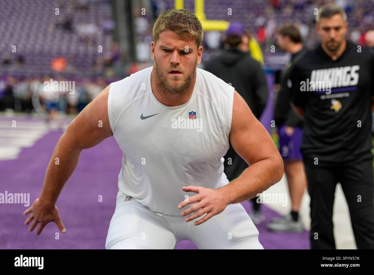 Minnesota Vikings tackle Brian O'Neill (75) warms up before an NFL ...