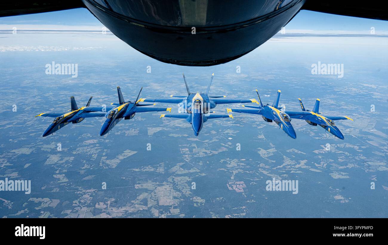 The U.S. Navy Blue Angels F/A-18 Super Hornets line up in formation ...