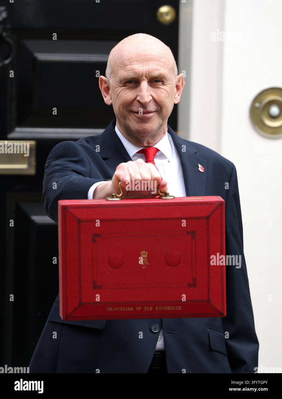 Autumn budget 2026 hi-res stock photography and images - Alamy