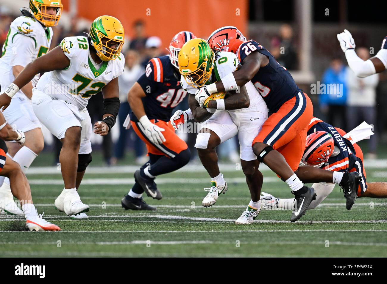 CHAMPAIGN, IL - OCTOBER 24: Illinois Fighting Illini LB Ismael Kante ...