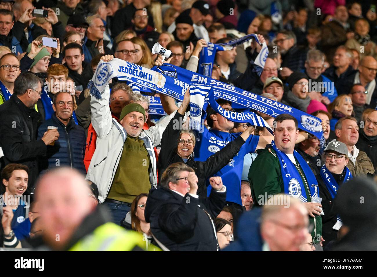 SSV Jeddeloh II, fans [supporters] SSV Jeddeloh II vs. Hertha Berlin ...