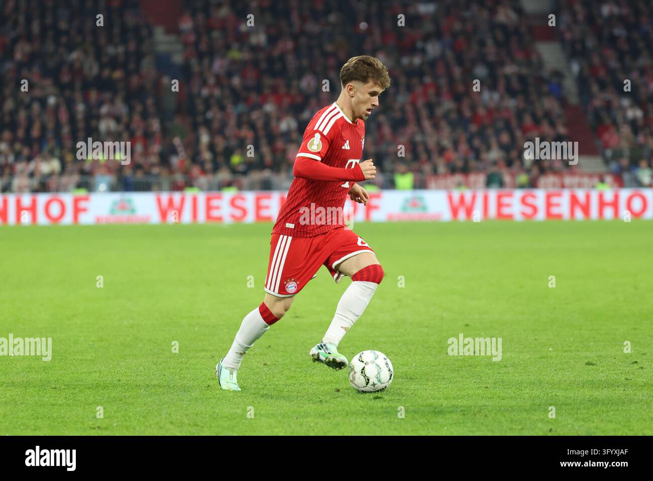 Tim Binder (FC Bayern Munich, #46), GER, FC Bayern Munich vs. 1. FC ...