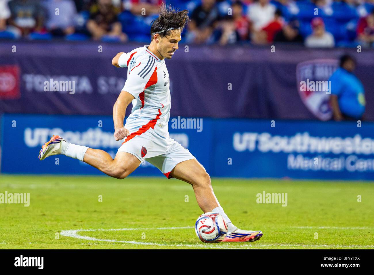 FC Dallas midfielder Ran Binyamin (6) passes the ball during the MLS ...