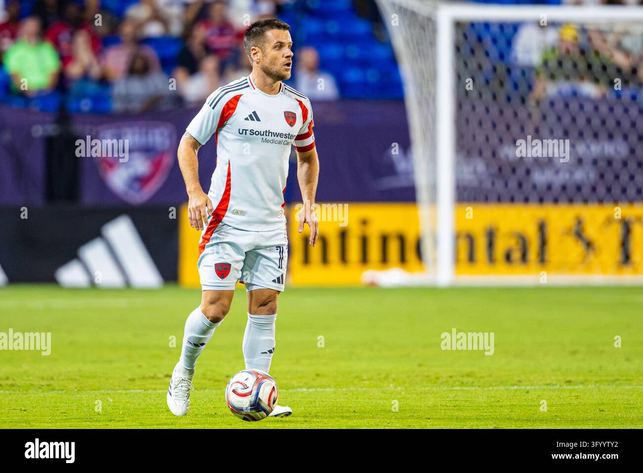 FC Dallas midfielder Ramiro Benetti (17) dribbles the ball during the ...