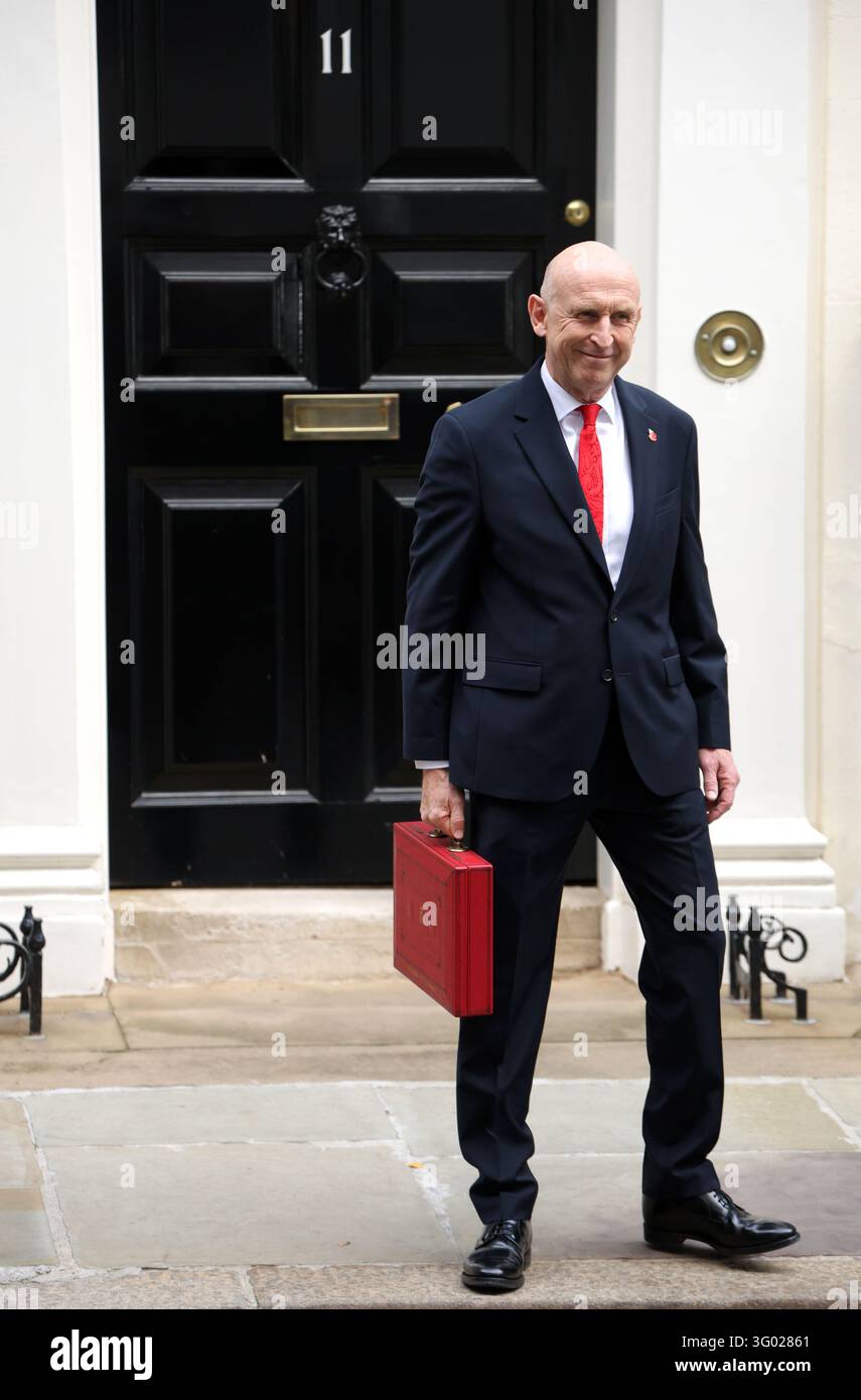 Chancellor John Healey leaves 11 Downing Street to present the Autumn ...