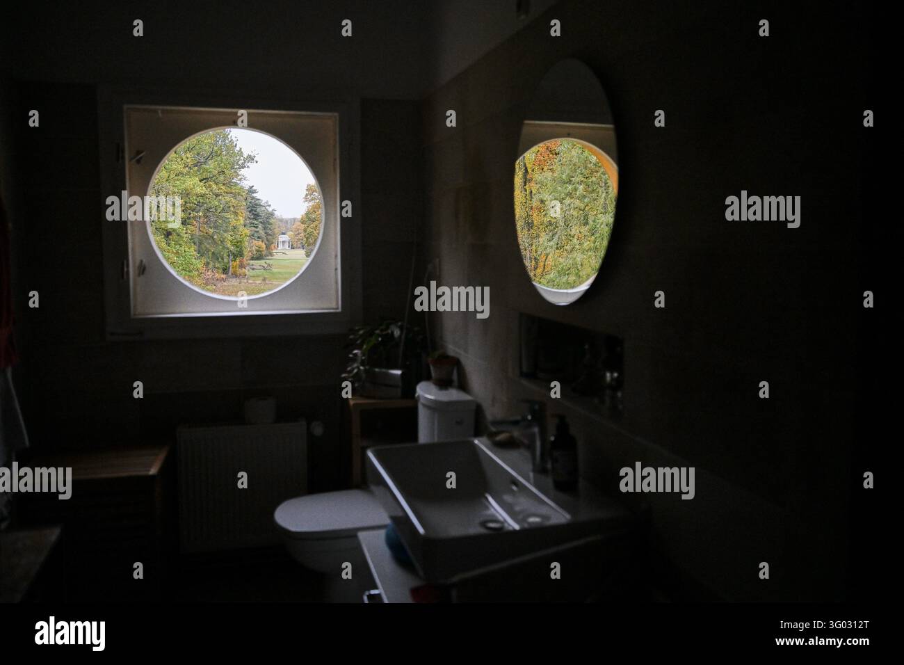 Photo Viewing Folder PRODUCTION - 28 October 2026, Brandenburg, Potsdam: View from the ...