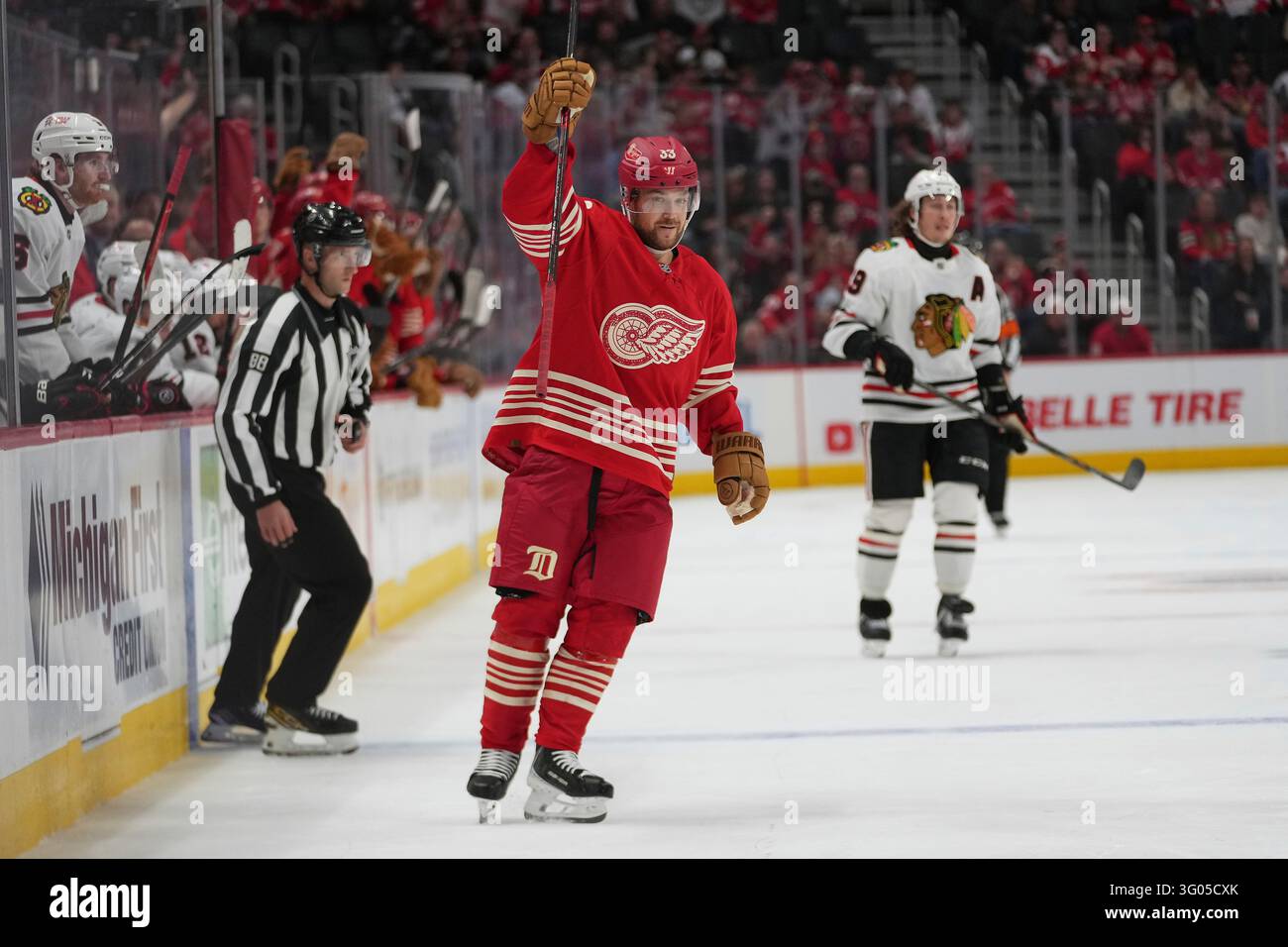 Viktor Arvidsson Nets Hat Trick as Red Wings Defeat Blackhawks 4-1 Viktor Arvidsson Nets Hat Trick as Red Wings Defeat Blackhawks 4-1