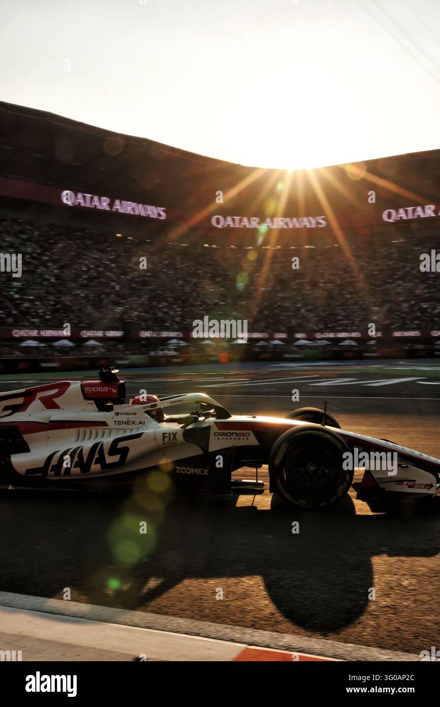Esteban Ocon (FRA) Haas F1 Team VF-26.30.10.2026. Formula 1 World ...