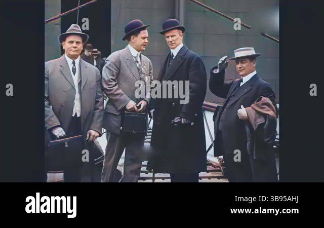 NEW YORK - 1912 - Titanic survivors pose with Arthur Rostron, captain ...