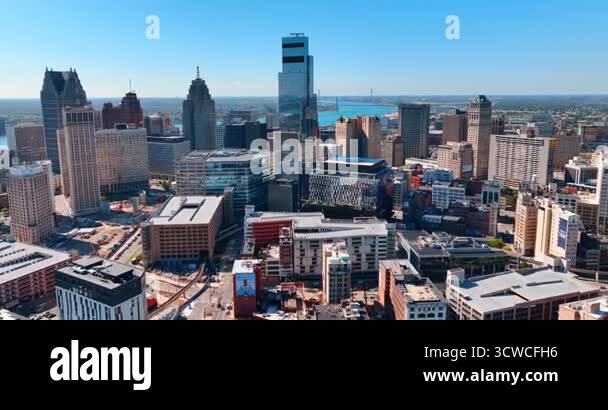 Buildings in downtown detroit Stock Videos & Footage - HD and 4K Video ...