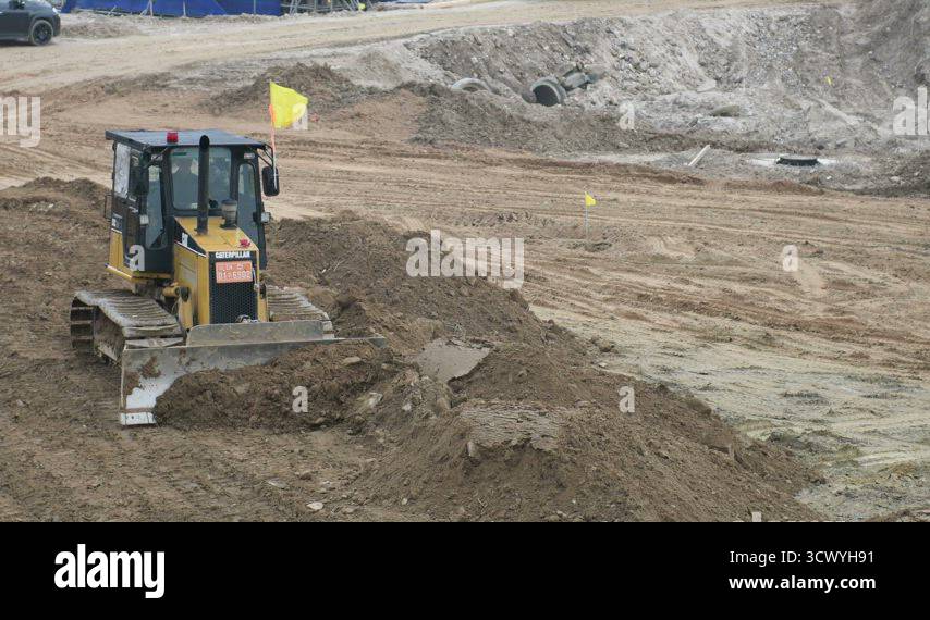 Bulldozer moving dirt Stock Videos & Footage - HD and 4K Video Clips ...
