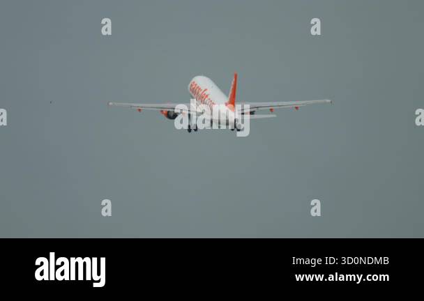 AMSTERDAM, THE NETHERLANDS - JULY 25, 2017: Airbus A320 EasyJet ...