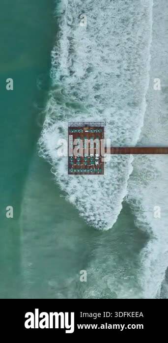 Repeating soft wave pattern Stock Video Footage - Alamy