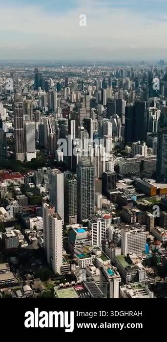 A closer look at Green Skyscrapers In Urban Areas