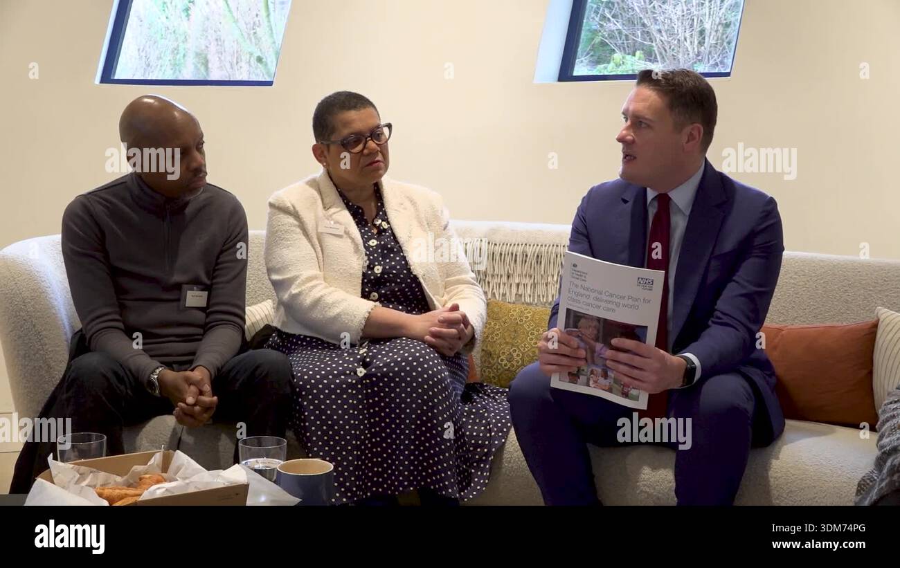 Wes Streeting Meets Patients And Staff At NHS Cancer Centre Stock Video wes-streeting-meets-patients-and-staff-at-nhs-cancer-centre-stock-video