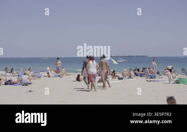 Fort Lauderdale, FL, USA - March 22, 2026: Spring break crowds Fort ...