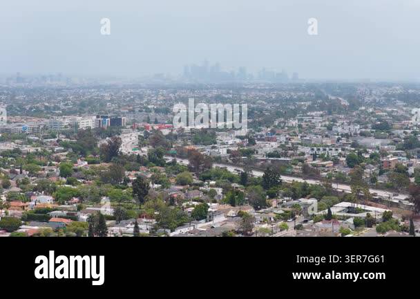los-angeles-metropolitan-cityscape-showing-suburban-residential
