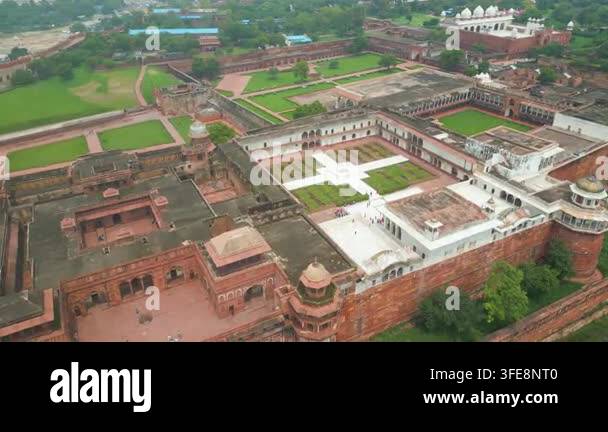 aerial-view-of-agra-city-taj-mahal-and-agra-fort-uttar-pradesh-india