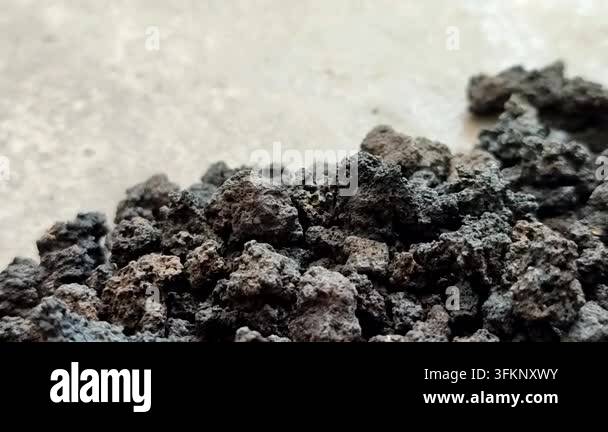 Lava Racks Black volcanic lava stone gravel, natural porous basalt rock texture ...
