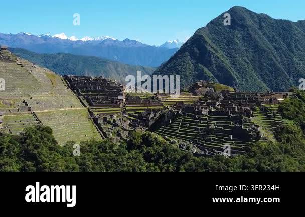 Stunning panoramic view of the machu picchu inca citadel in peru. The ...