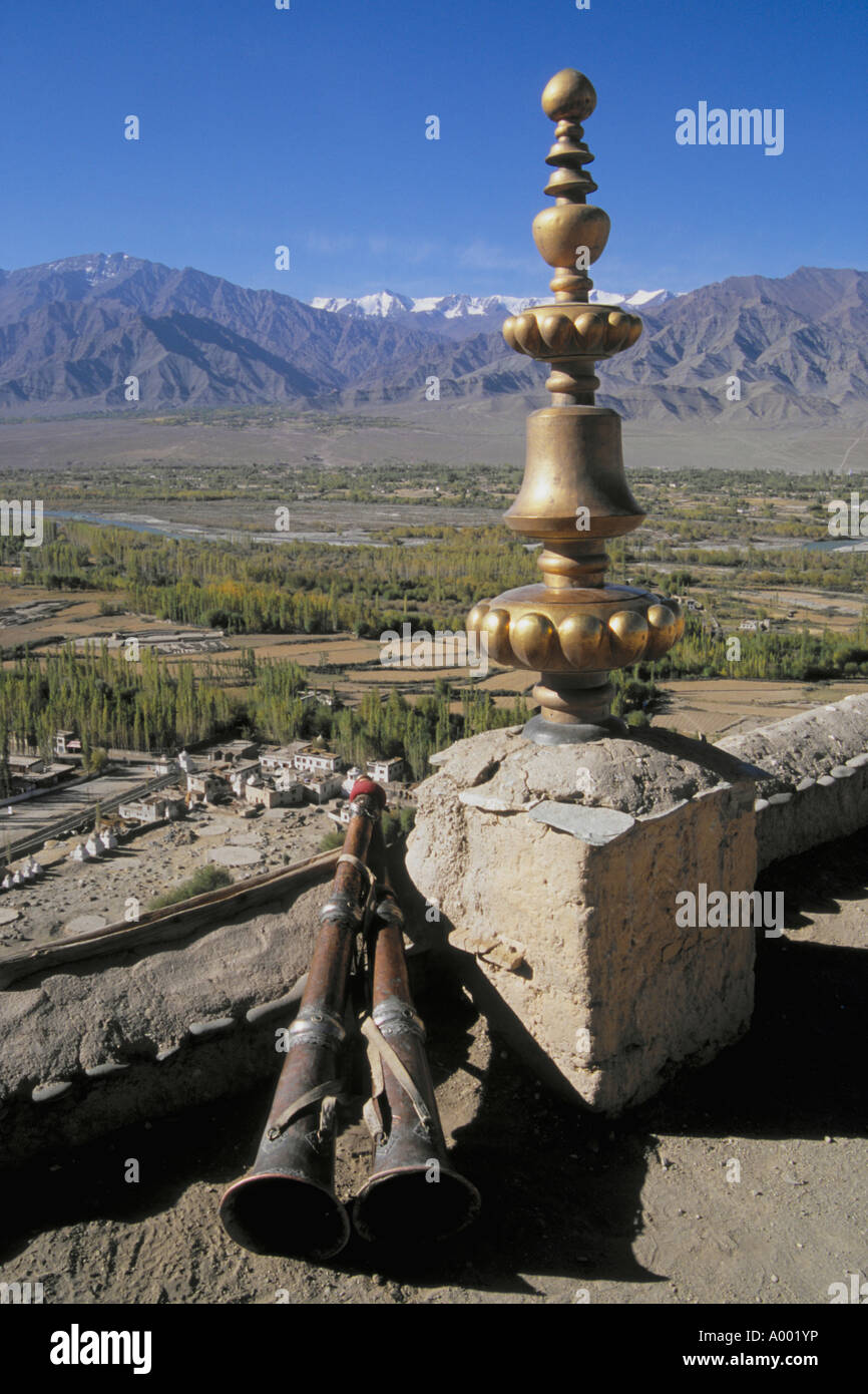 India Jammu Kashmir Ladakh Tikse Gompa tibetan buddhist monastery roof