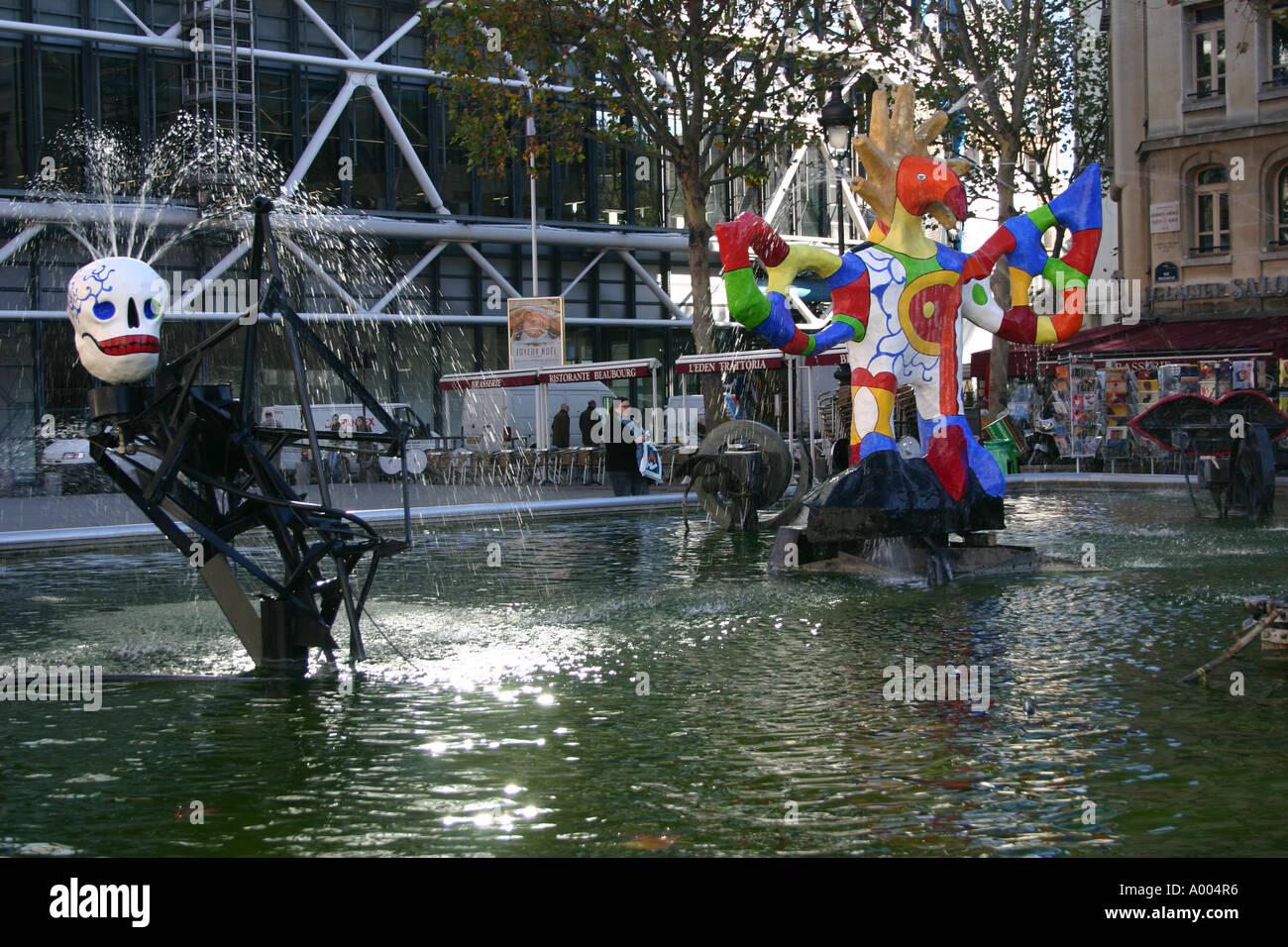 Fountaine Stravinsky, colourful moving sculptures and fountains by Jean Tinguely and Niki de St-Phalle in pool beside Place Igor Stock Photo