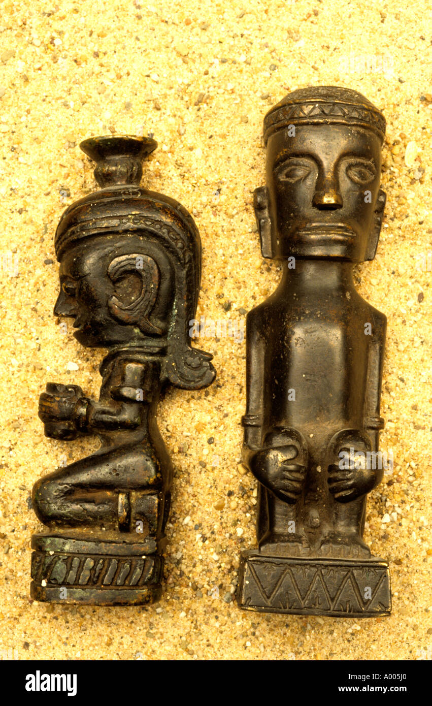 Bronze Woman Man Sculpture 1920th Century. Toba Batak (Toba,Karo