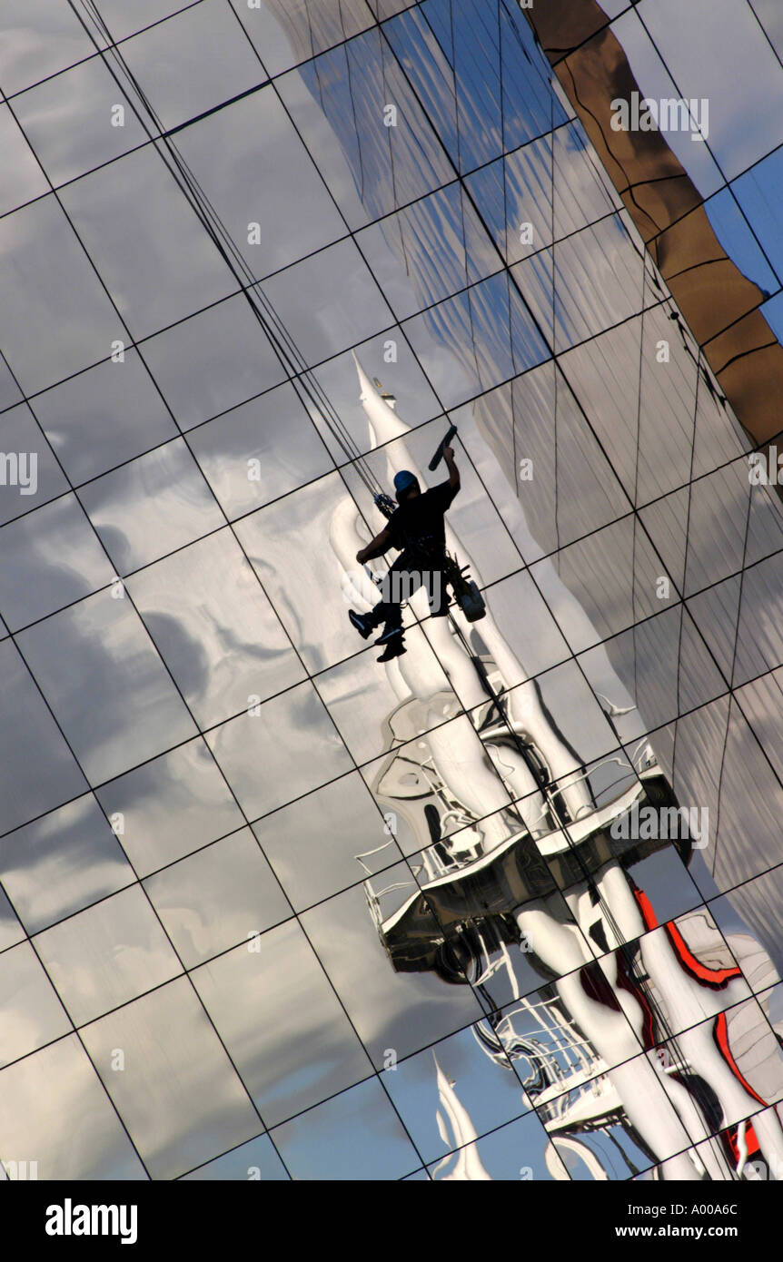 Absailing hi-res stock photography and images - Alamy