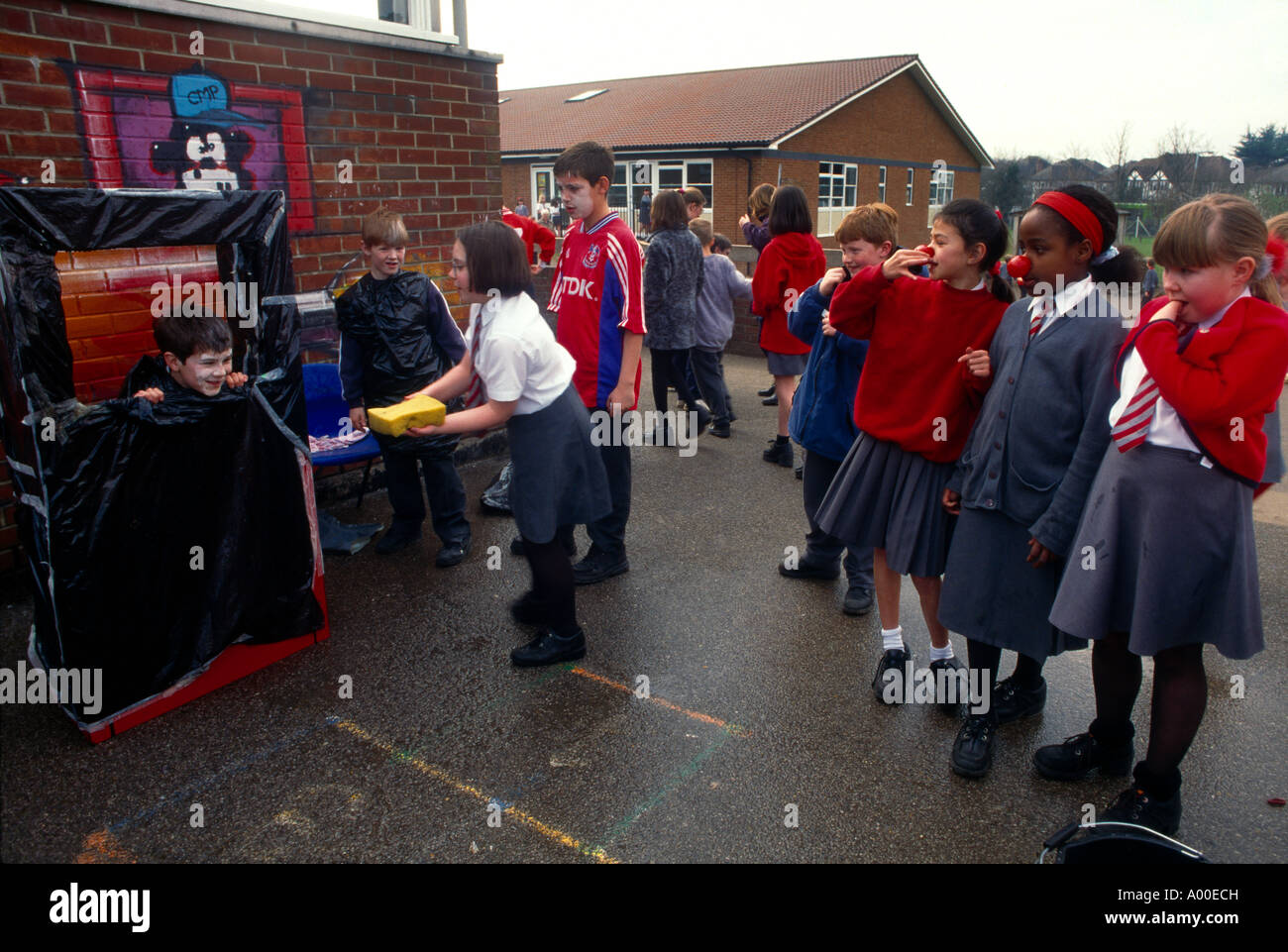 British school uniform hi-res stock photography and images - Alamy