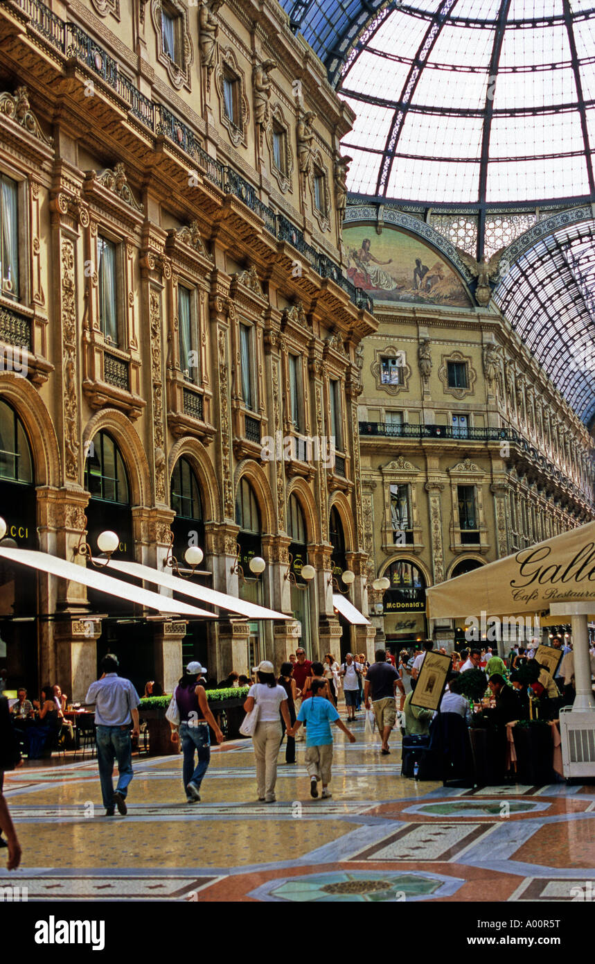 Galleria vittorio emanuele ii hi-res stock photography and images - Alamy