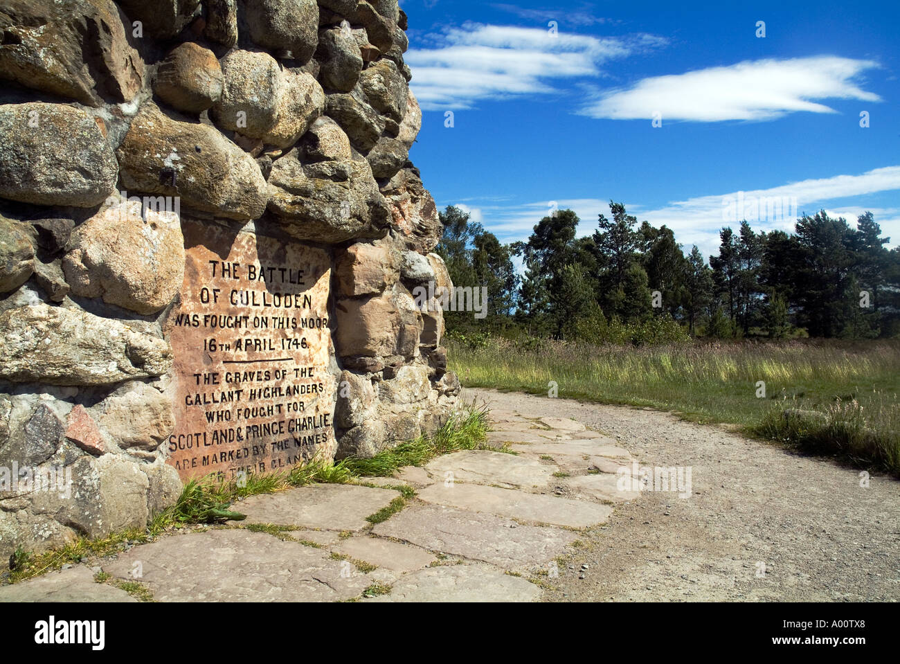 dh Battlefield CULLODEN MOOR INVERNESSSHIRE Memorial stone cairn on battle field scottish monument jacobite scotland monuments 1745 rebellion history Stock Photo