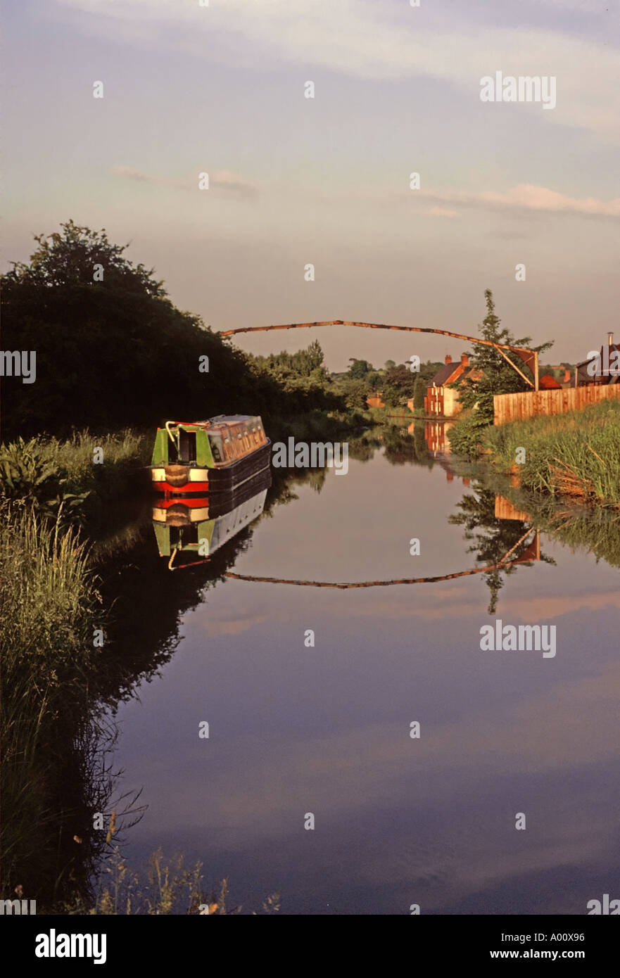 england midlands warwickshire the coventry canal polesworth Stock Photo