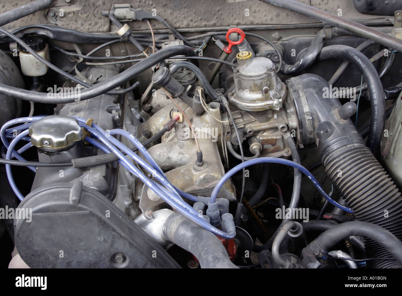 Four-stroke car engine Four-stroke car engine