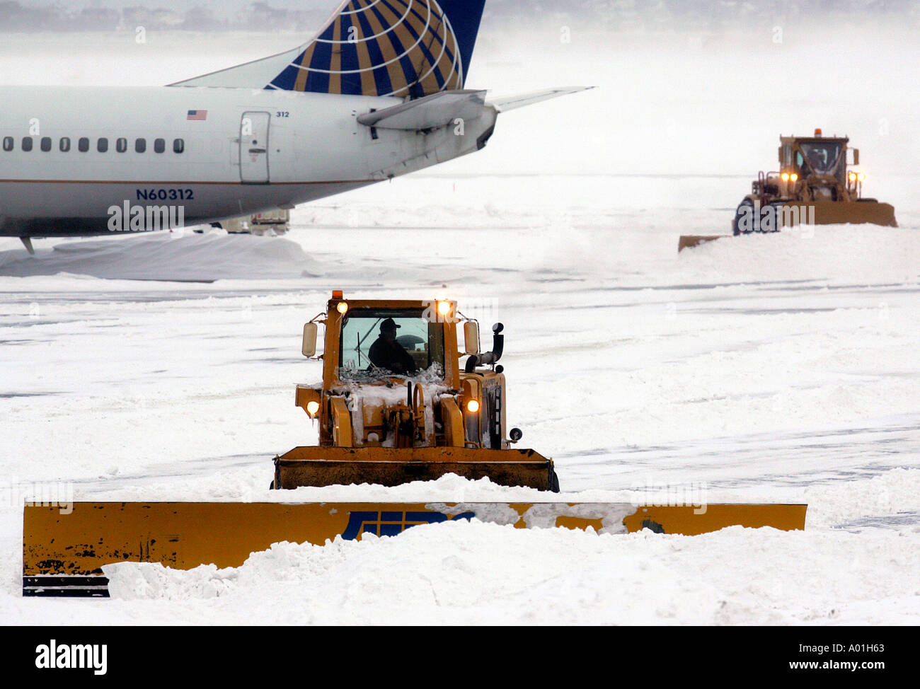 Snow removal hires stock photography and images Alamy