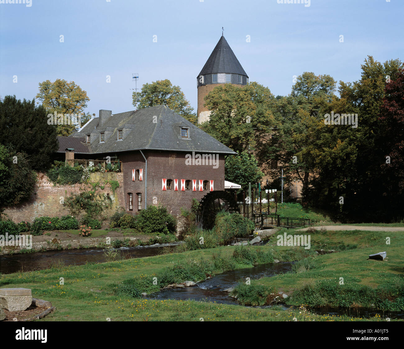Alte Brueggener Wassermuehle und Vennburg, Brueggen, Naturpark Niederrhein