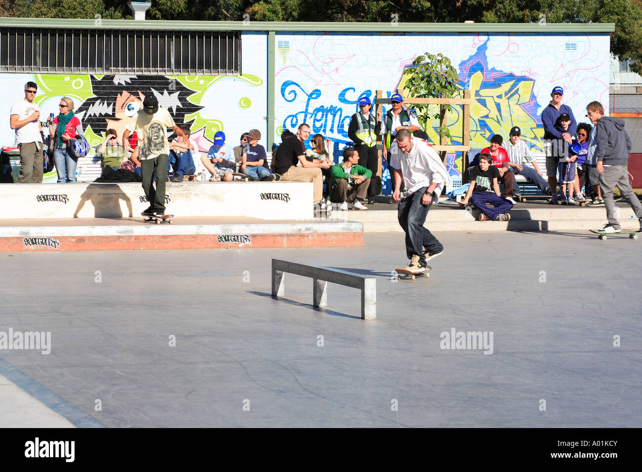 Skate board arena hi-res stock photography and images - Alamy