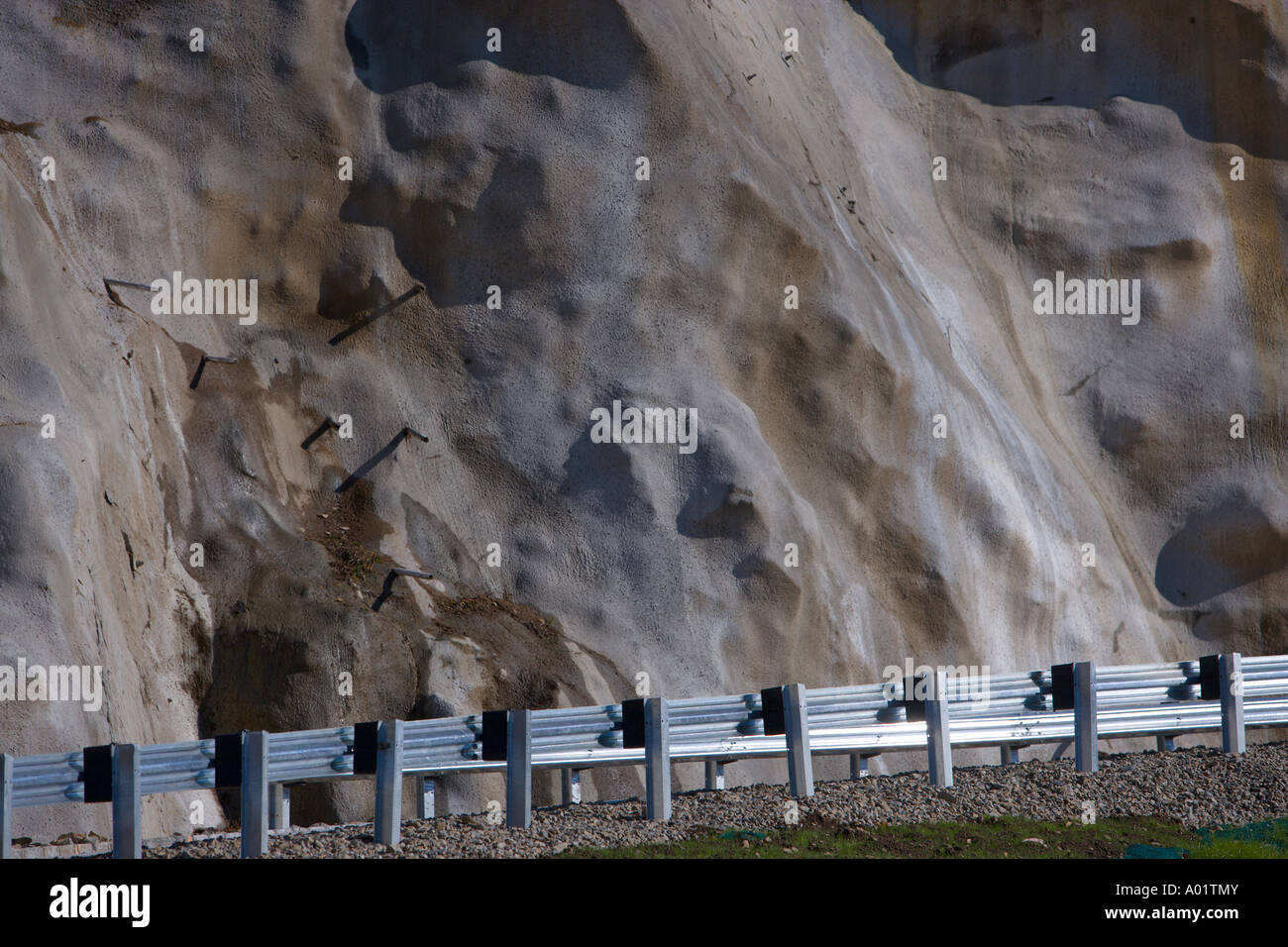 Guard rail road hi-res stock photography and images - Alamy
