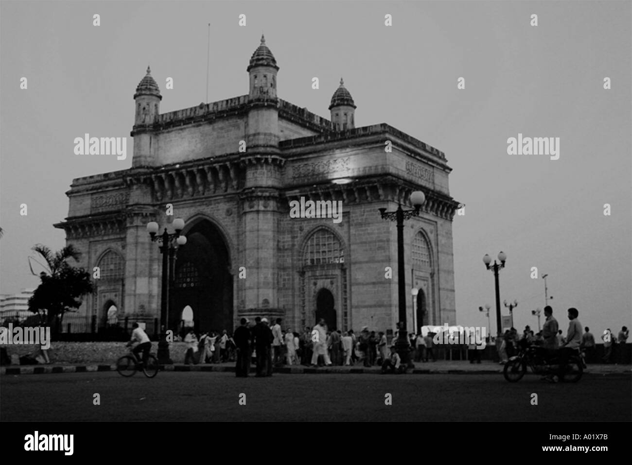 Old building of south mumbai Black and White Stock Photos & Images - Alamy